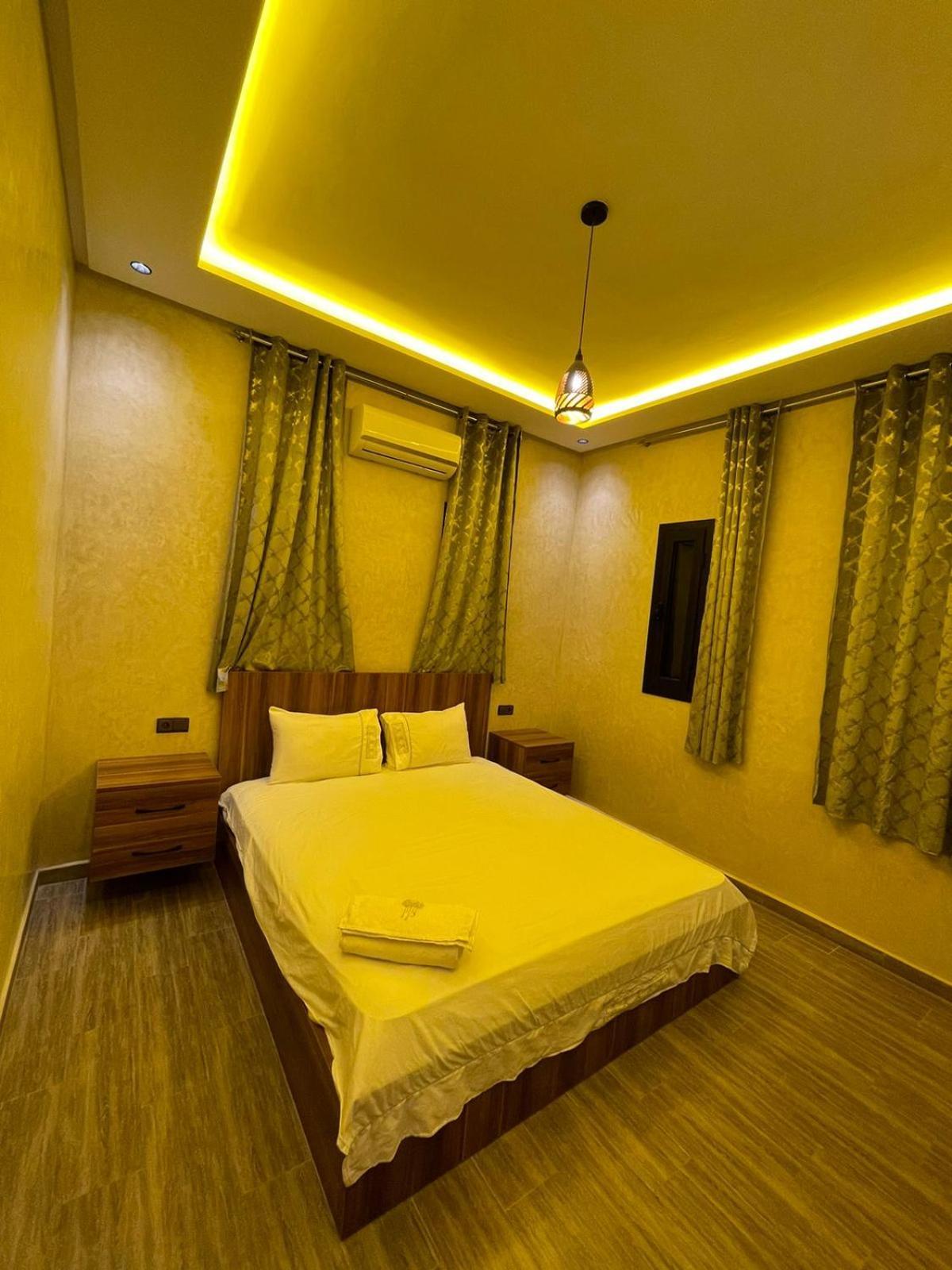 Mazigh & Piscine 别墅